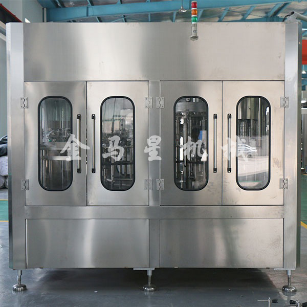 國產(chǎn)全自動沖灌封礦泉水灌裝機(jī)
